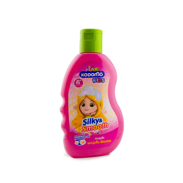 🛁 شامبو الأطفال "Silky & Smooth" من KODOMO – بنعومة الحرير ولمعان الأحلام 🌟